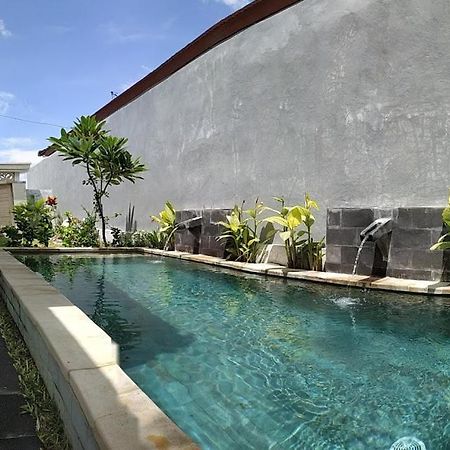 Villa Santika Banjar  Exteriör bild